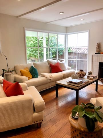 Sunny Bungalow Near San Francisco & Berkeley gallery image 4