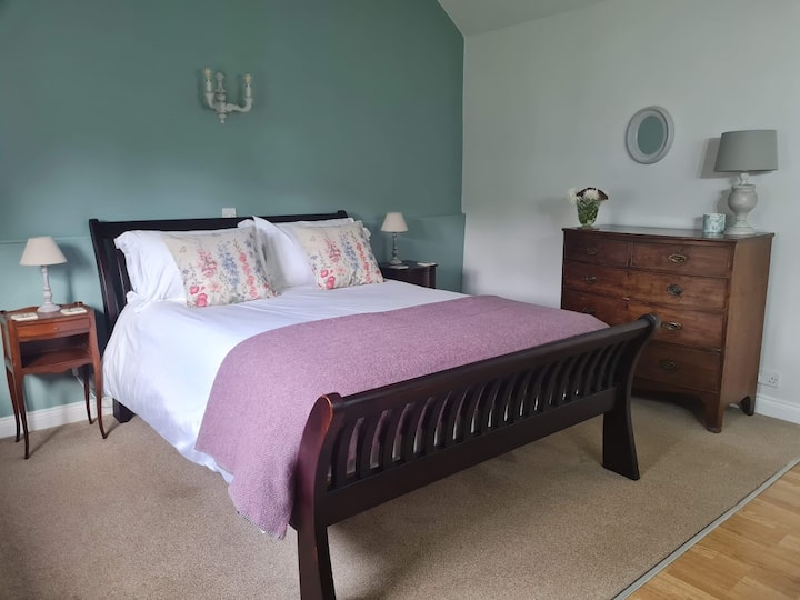 Kitanda cha ukubwa wa mfalme 