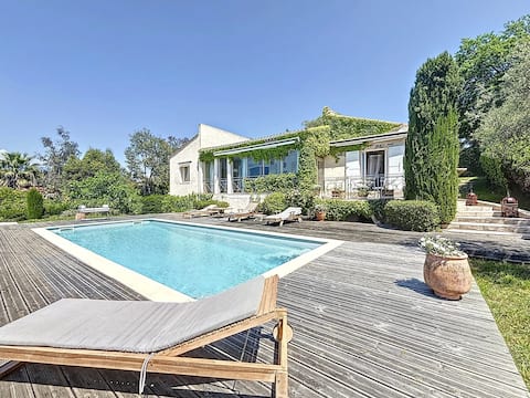 Villa Mozambique – Swimming Pool, Panoramic View in Biot
