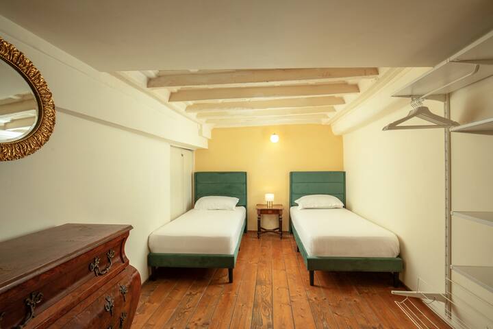 Cappellari A int. 3 gallery image 2