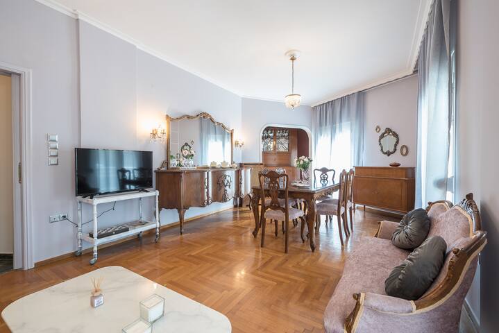 Acropolis Experience Penthouse gallery image 4