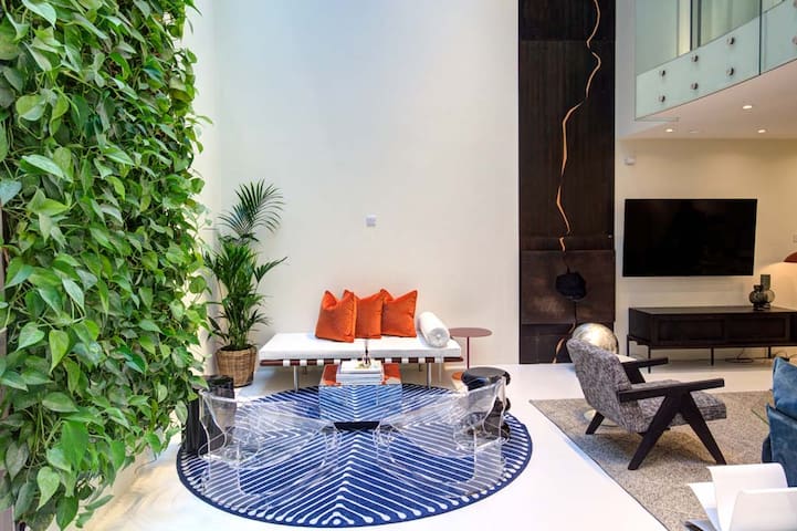 The London Life gallery image 5