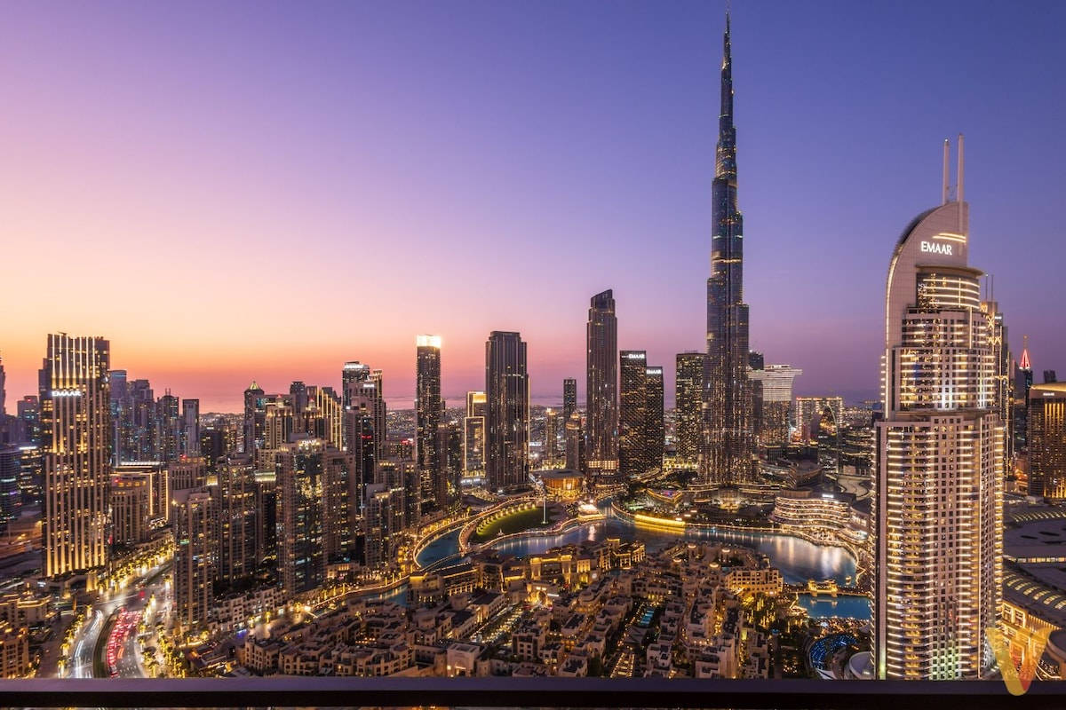 3 Bedroom Furnished Apartment with Burj Khalifa View | Burj Royale 3