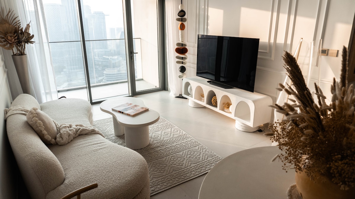 3 Bedroom Furnished Apartment with Burj Khalifa View | Burj Royale 4