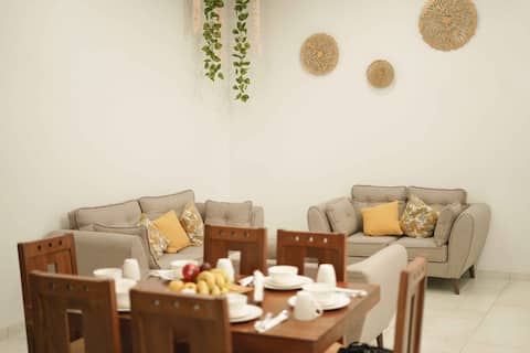 Miranda's 1st floor apartment