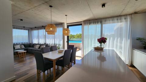 Premium apartment w/ Piscina