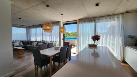 Premium apartment w/ Piscina
