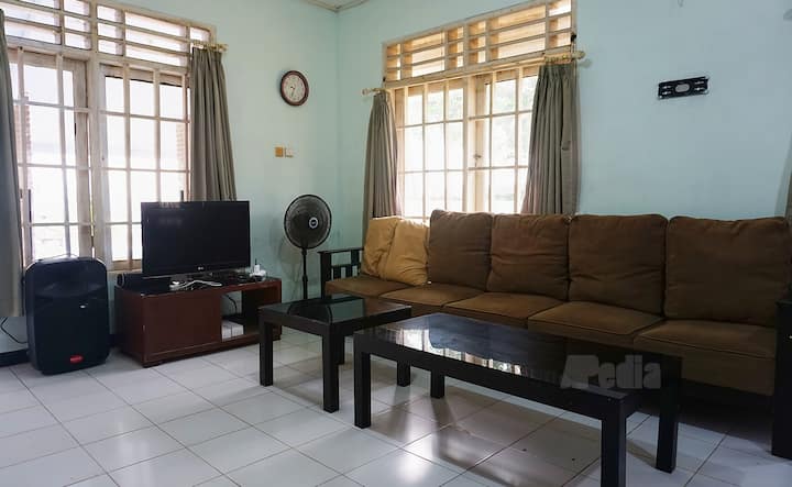 Villa Apedia Anyer, 3 Kamar, Karaoke, Pantai Pasir - 