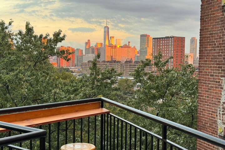 The Palisade Penthouse – Minutes to NYC
