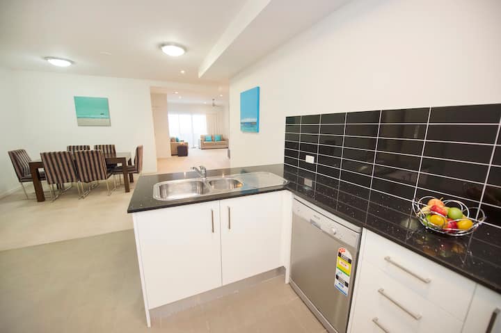 Gladstone City Central Two Bed Interconnecting - グラッドストーン・セントラル