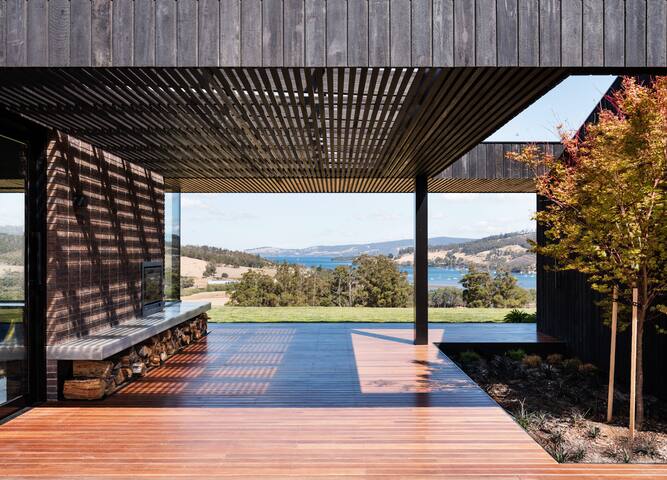 The Long House, Cygnet