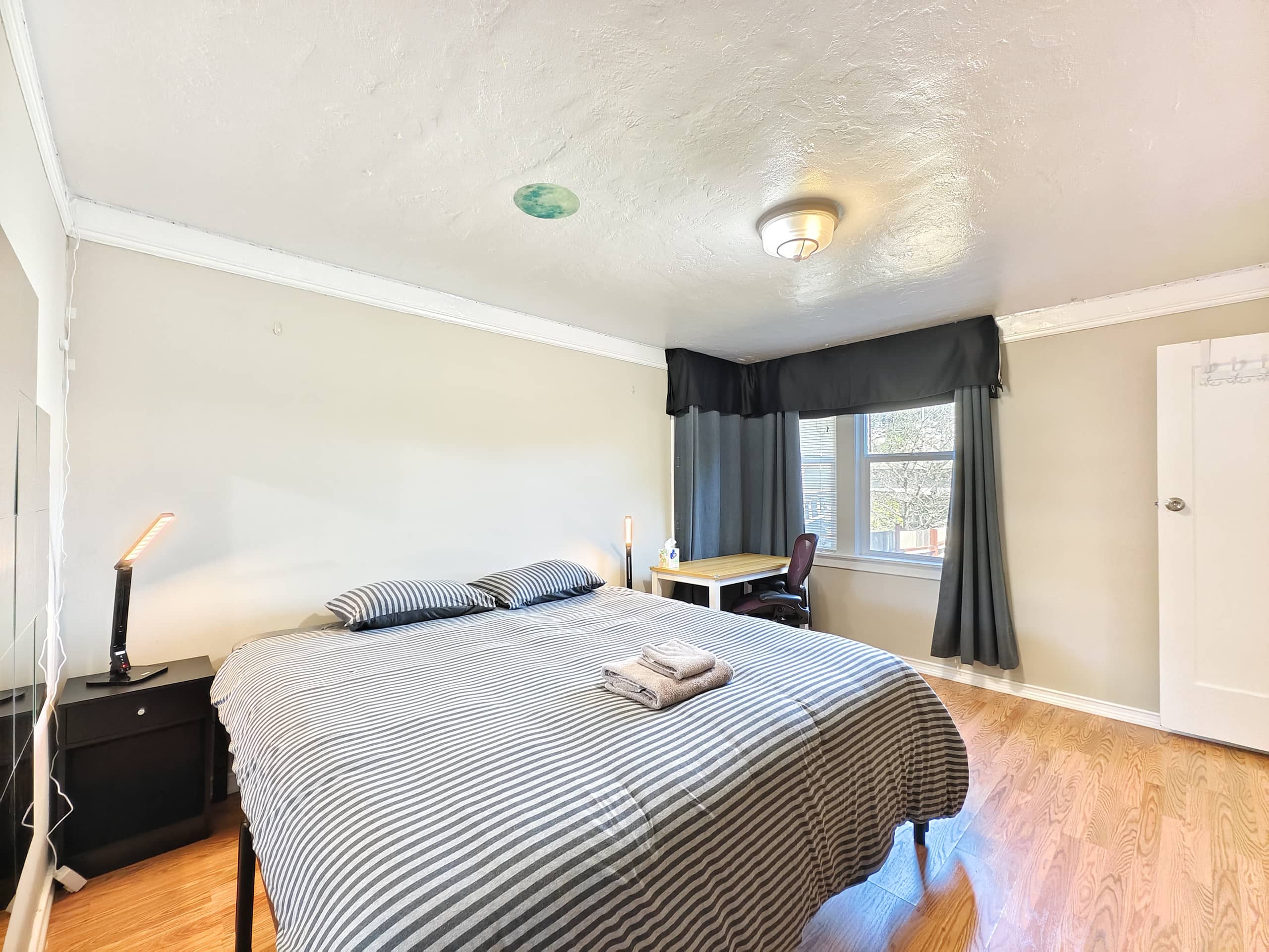 Home in San Francisco · ★4.84 · 1 bedroom · 2 beds · 1 bath - Image 11