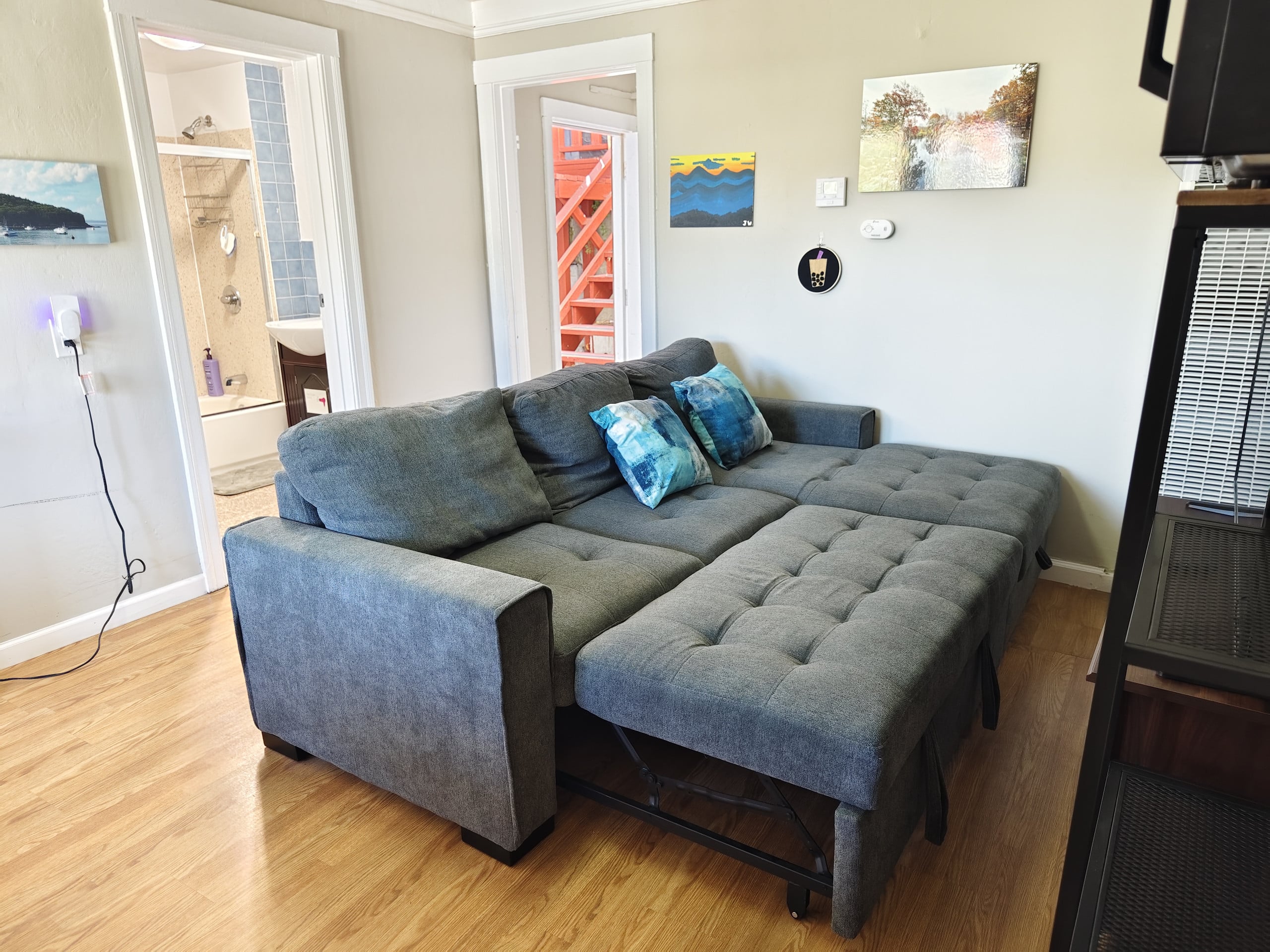 Home in San Francisco · ★4.84 · 1 bedroom · 2 beds · 1 bath - Image 2