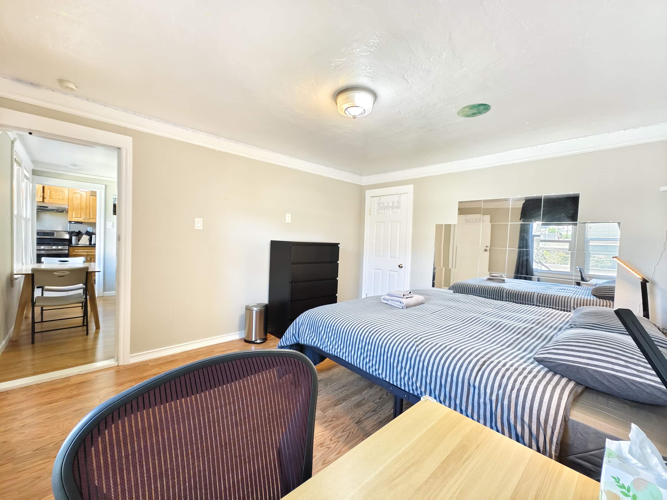 Home in San Francisco · ★4.84 · 1 bedroom · 2 beds · 1 bath - Image 12