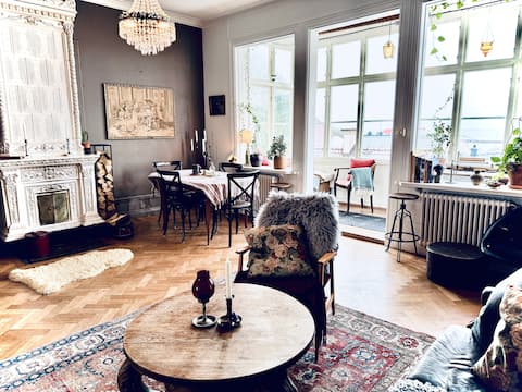 Spectacular turn-of-the-century apartment in Visby Innerstad