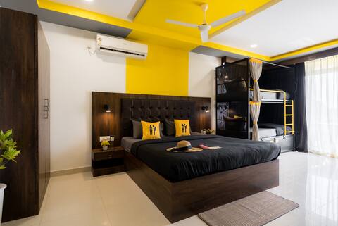 Quad BR w Balcony in Gokarna