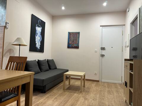 Airbnb con mejor rendimiento: Two Rohan Towers - Charming with Interior Balcony en Delicias