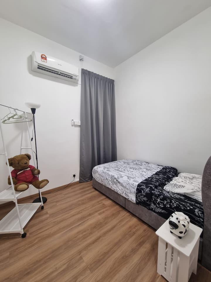 Room 3 - Super Single Beds