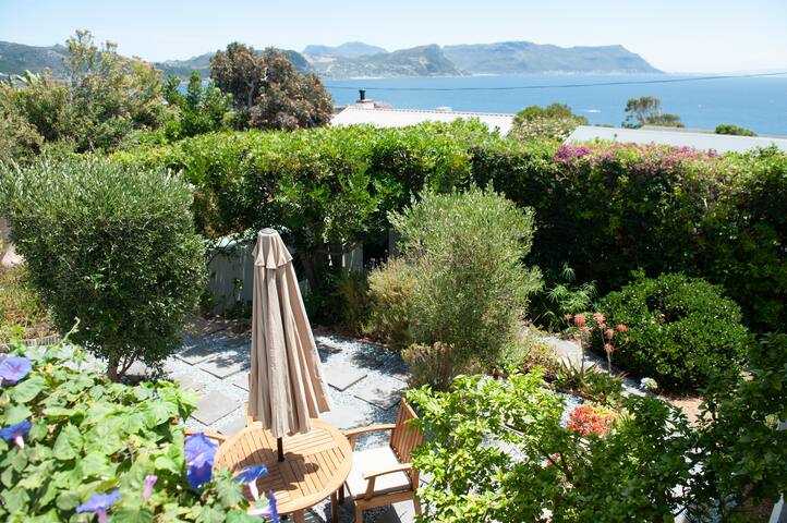 Villa Seaforth – Luxury by the sea gallery image 3