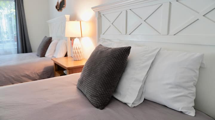 Family Apartment/beach/patio/self Check In-out - Fort Lauderdale