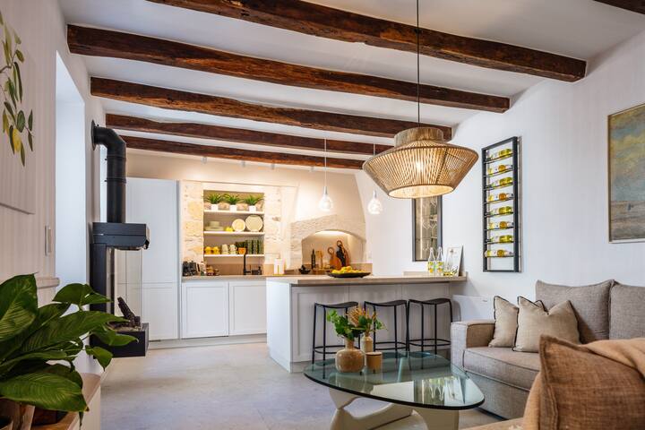 Villa Lemonia with Pool & Steam Room, Modern & lux gallery image 4