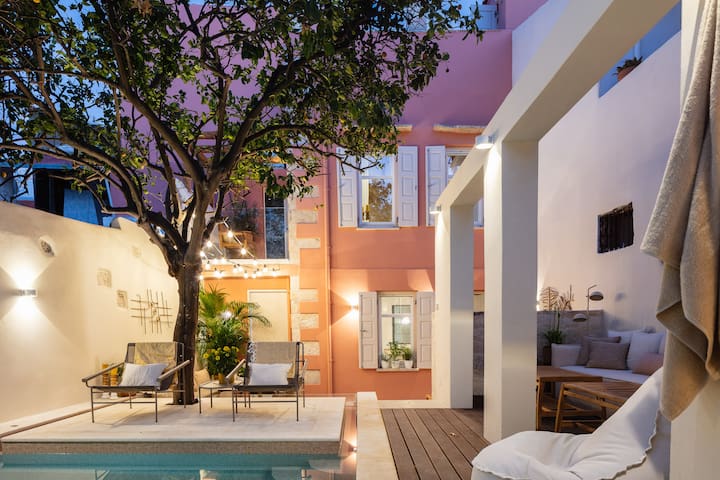 Villa Lemonia with Pool & Steam Room, Modern & lux