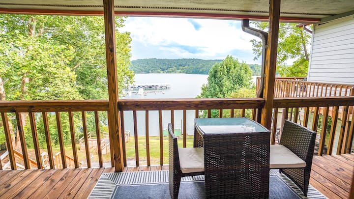 Lakefront family home