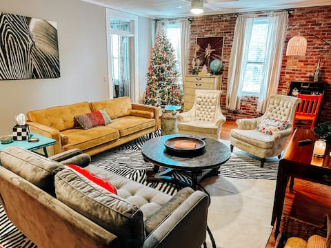 The Loft at Studio 115 a charming vintage stay.