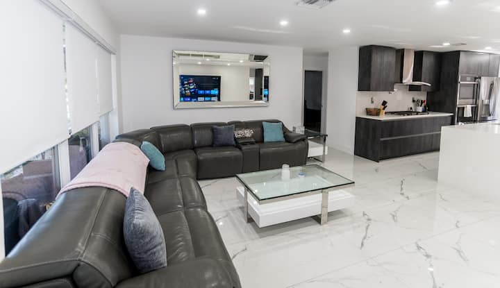 Heated Pool+hot Tub! Modern Luxury+close To Beach! - Fort Lauderdale