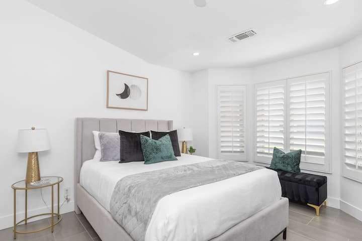 Spálňa s manželskou posteľou 