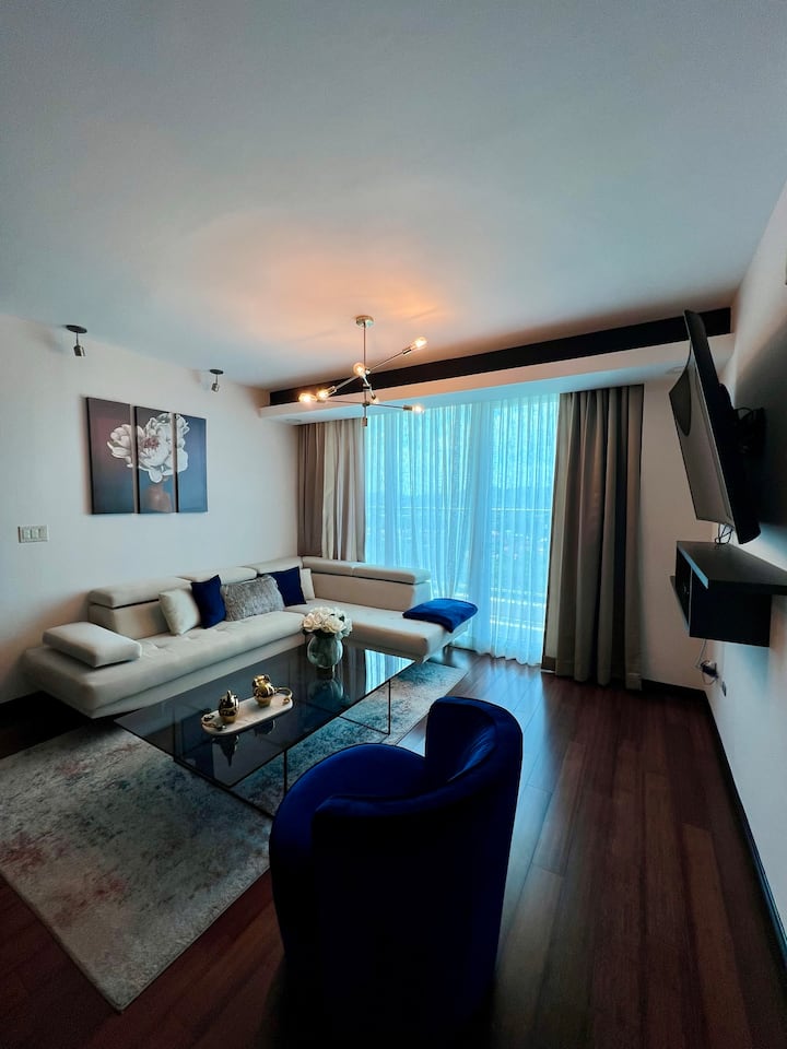 Luxury Condo • Pool • Business & Family Stays - Honduras