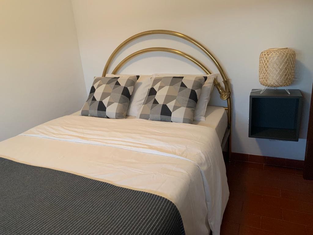 საძინებელი 1