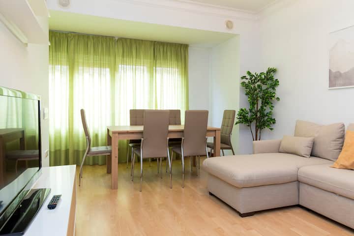 Renovated Apartment With Balcony. Park & Shops - Saragosse
