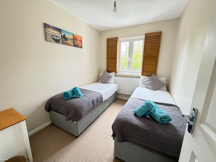 Twin room 2
