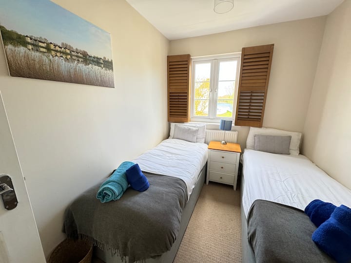 Twin room 1