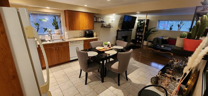Private Room For Rent In Burnaby - Burnaby