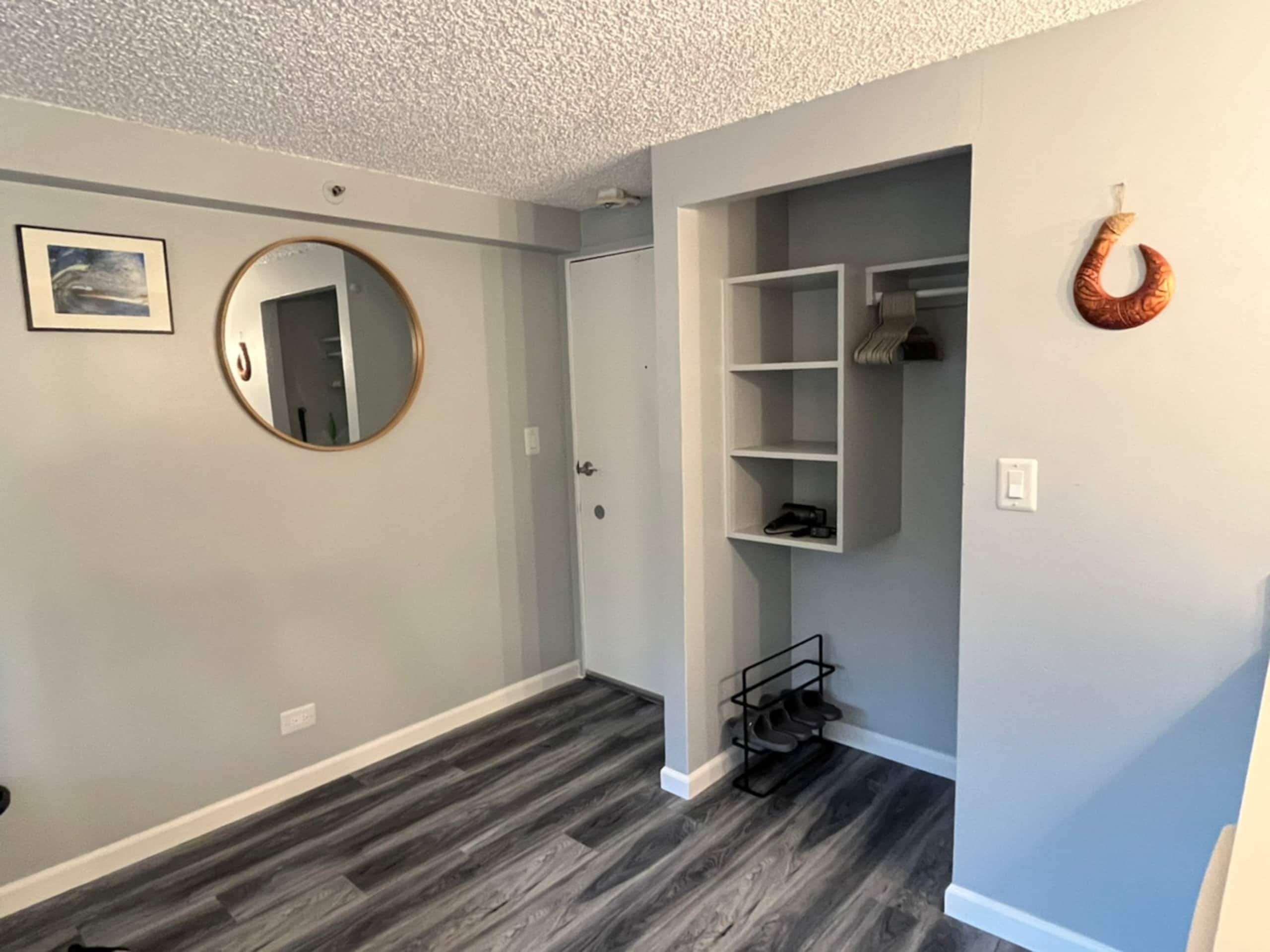 Condo in Honolulu · ★4.61 · Studio · 1 bed · 1 private bath - Image 21