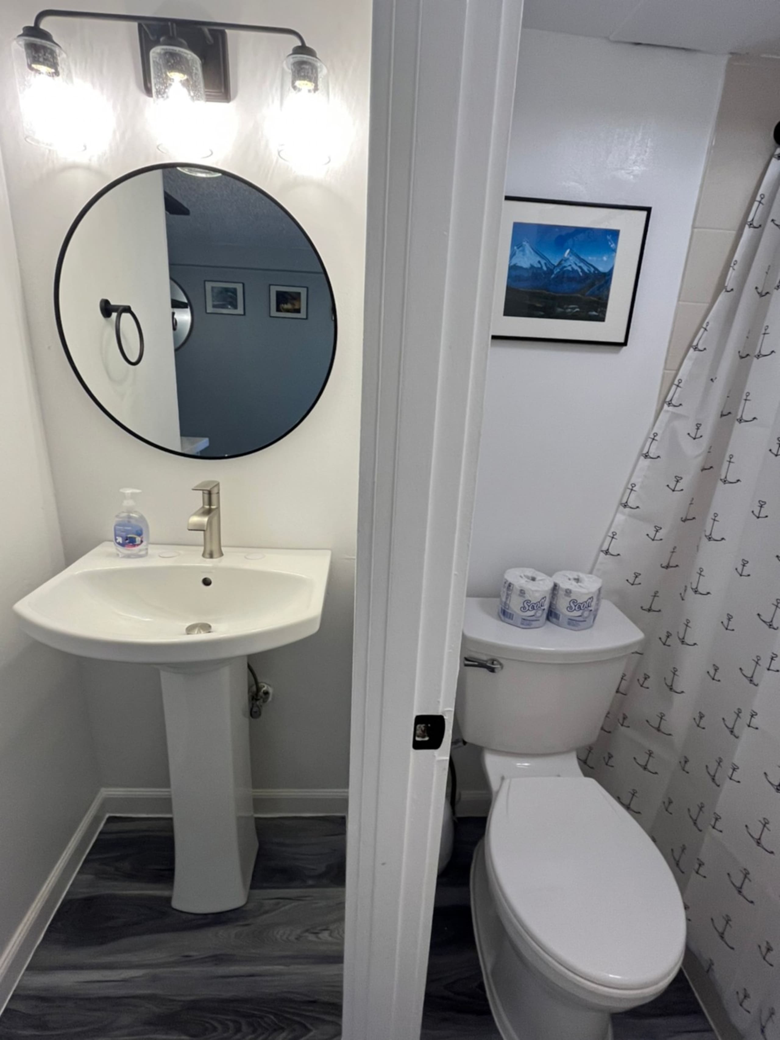 Condo in Honolulu · ★4.61 · Studio · 1 bed · 1 private bath - Image 4