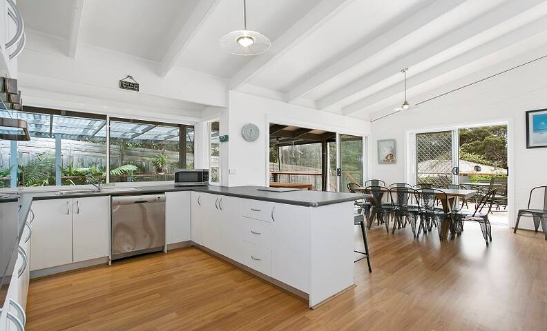 My Family Beach Escape Rye gallery image 3