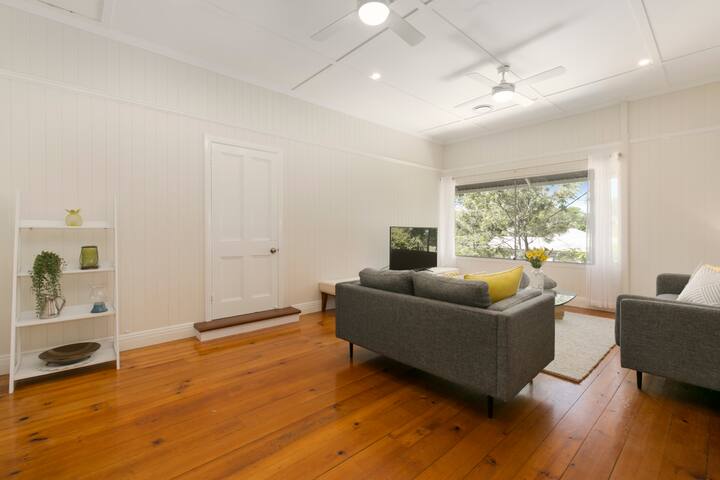 Tallywood 1, Auchenflower 4bed/3bth/pets/pool gallery image 5