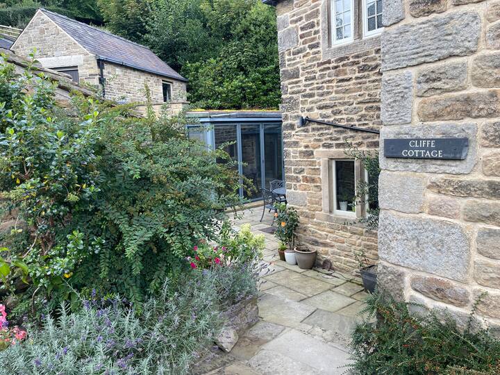 Delightful & Dainty Vibrant Village for 2 - Apartments for Rent in  Hathersage, England, United Kingdom - Airbnb