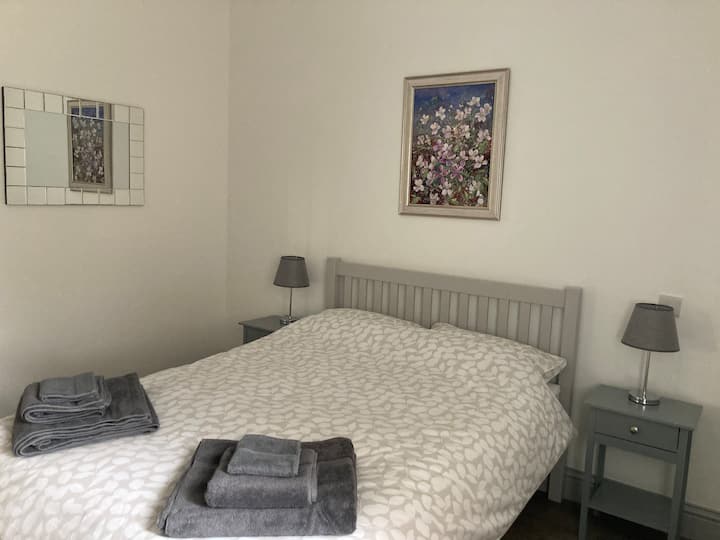 Bedroom 2 - Double bed, wardrobe, chest of draws & tv.