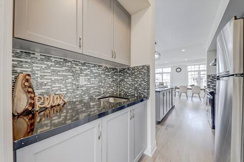 Pond paradise 5BD/ 3W (family friendly)