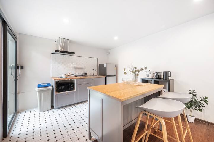 PrivateHouse_CityCenter_BTS Ekkamai_BigC_Parking gallery image 4