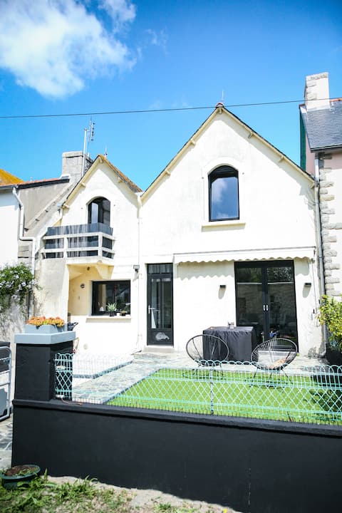 Top performing Airbnb: Vacation home / Guilvinec in Guilvinec