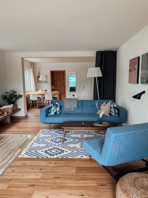 Erfolgreiche Airbnb-Immobilie: Findling -with its own beach, directly on Bodensee in Konstanz