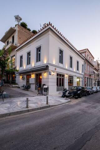 Thiseas Luxury Apartment-Thiseio gallery image 2