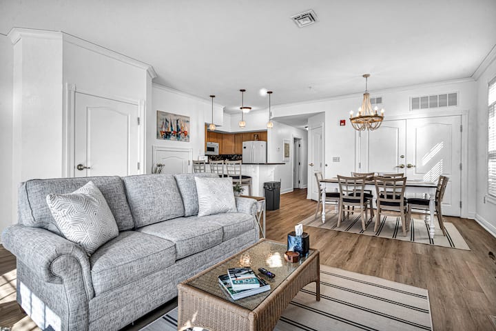 The Cottage - Beachfront Condo On Lake Michigan - Sheboygan, WI