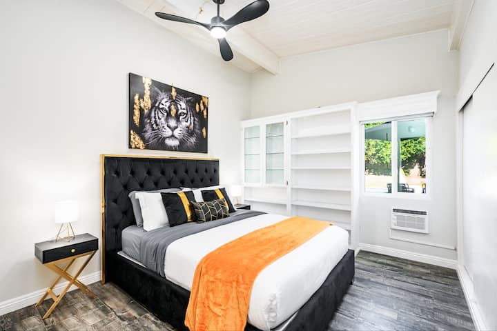 سرير بحجم Tempurpedic الأكثر راحة ووسائد من الدرجة الفندقية