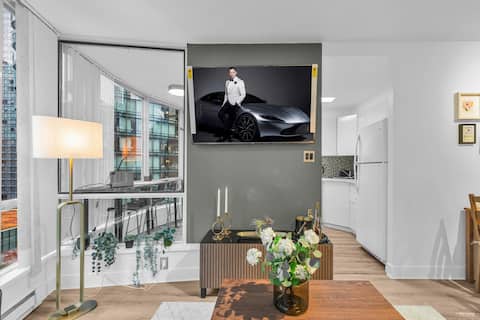 Top Airbnb: 1-BR Condo in Coal Harbour/Parking/AC in West End